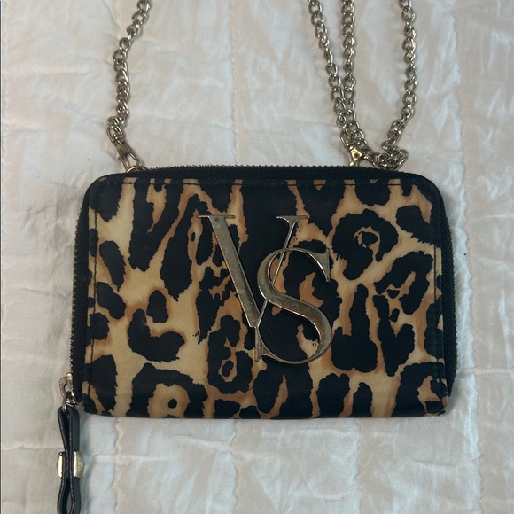 Victoria's Secret Animal Print Wristlet - Picture 15 of 15